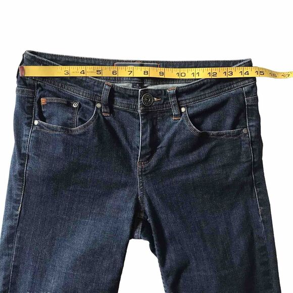 Tommy Bahama Womens Marin Denim Jeans Kickers Bermuda Shorts Size 4 14” Insm EUC - Picture 4 of 11